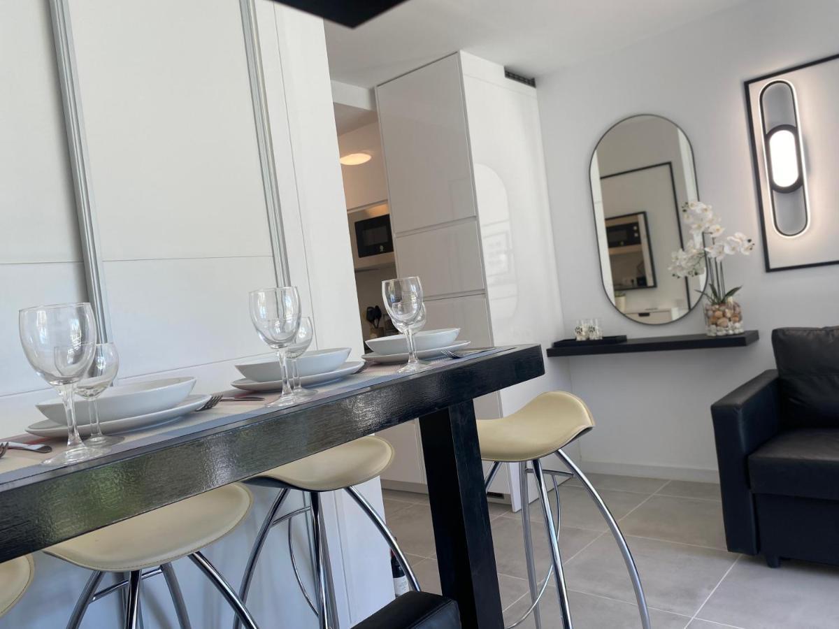 Modern Sea View Studio In Benal Beach Benalmádena Exterior foto